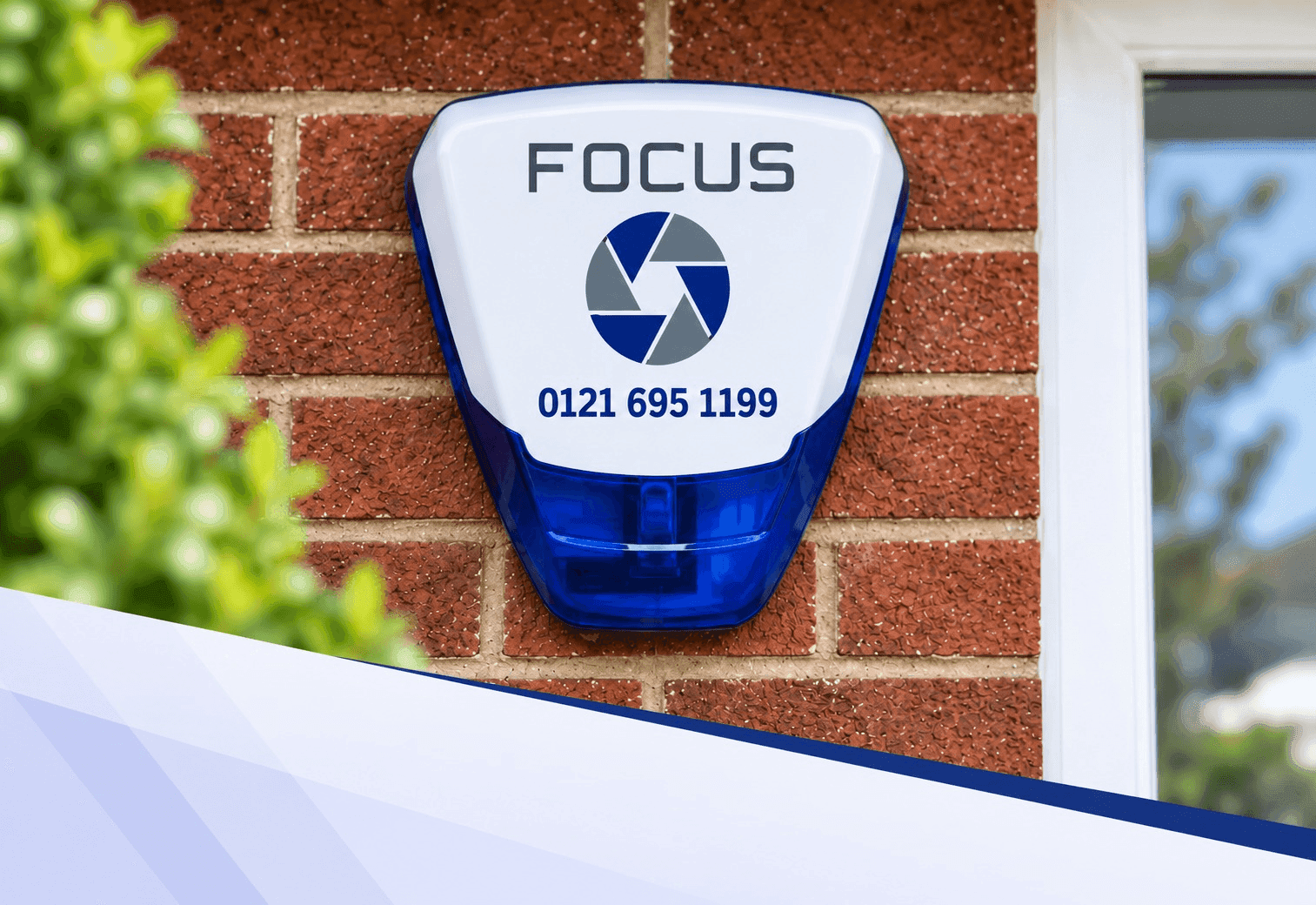 Focus external alarm sounder on a brick wall